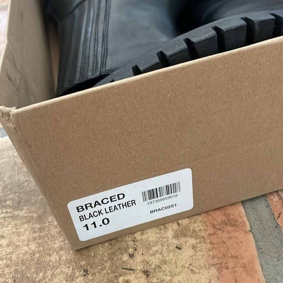 STEVE MADDEN Size 11 Black Leather Braced Sparkle Embellished Zip Ankle Boots - Picture 12 of 13